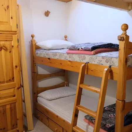 Gran Vernel Hause Apartment